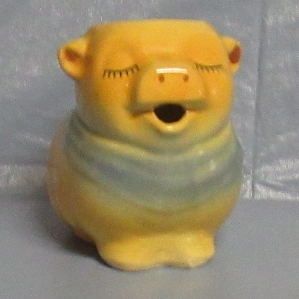 Vtg Shawnee Smiley Pig Creamer